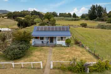 8 Takamatua Valley Road, Takamatua