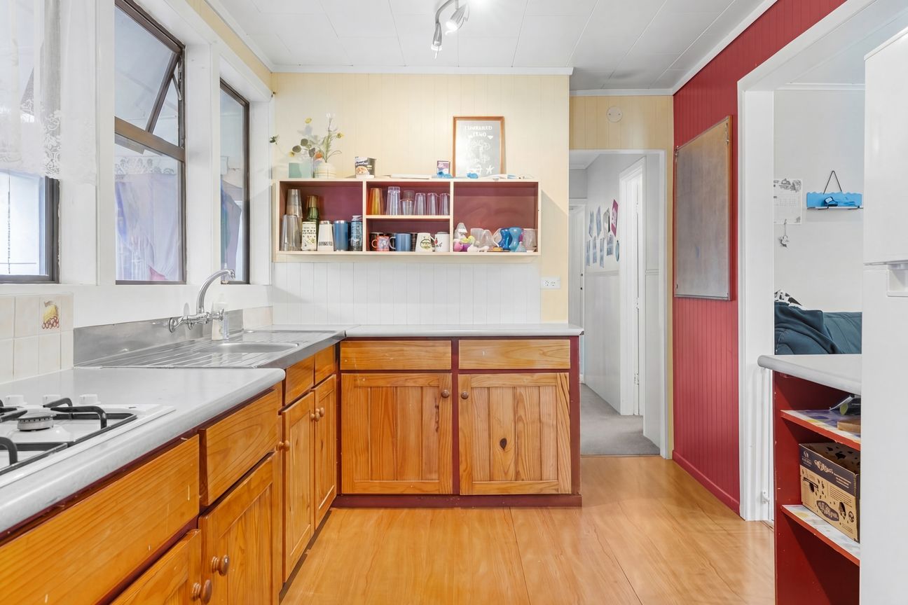 5% RETURN BEATS THE BANK** URGENT SALE - Vista 6