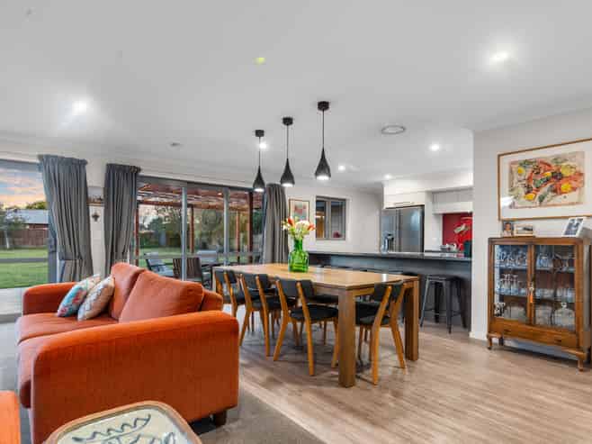 217 Mairehau Road, Burwood