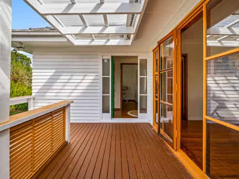 207 Sturges Road, HENDERSON