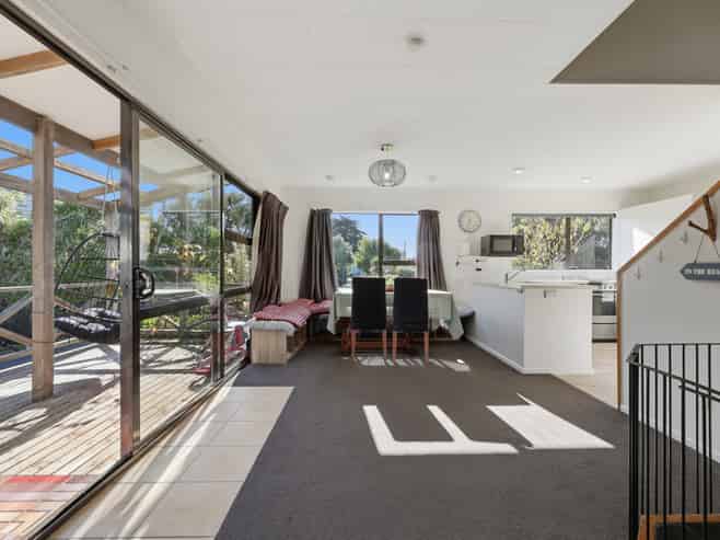 44 Driver Street, Long Beach