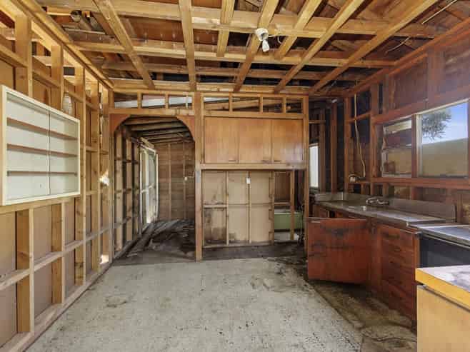 12 Jessie Street, Petone