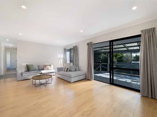 1/134 Mcleod Road, Te Atatu South