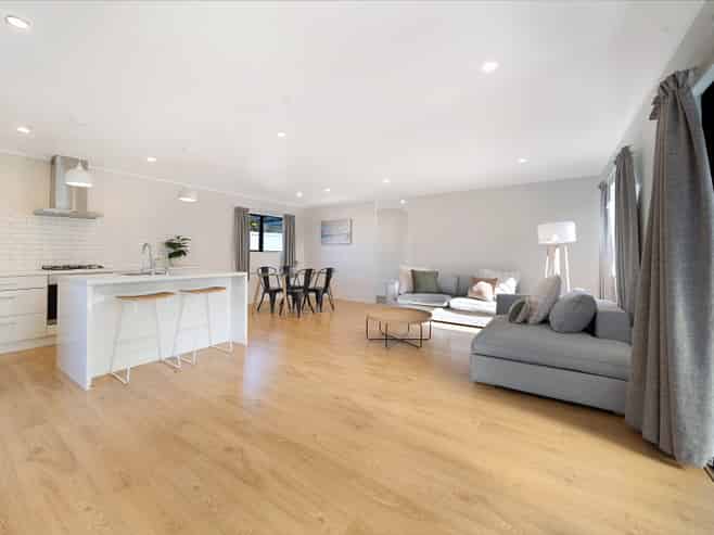 1/134 Mcleod Road, Te Atatu South