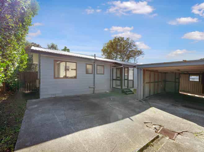 1/134 Mcleod Road, Te Atatu South