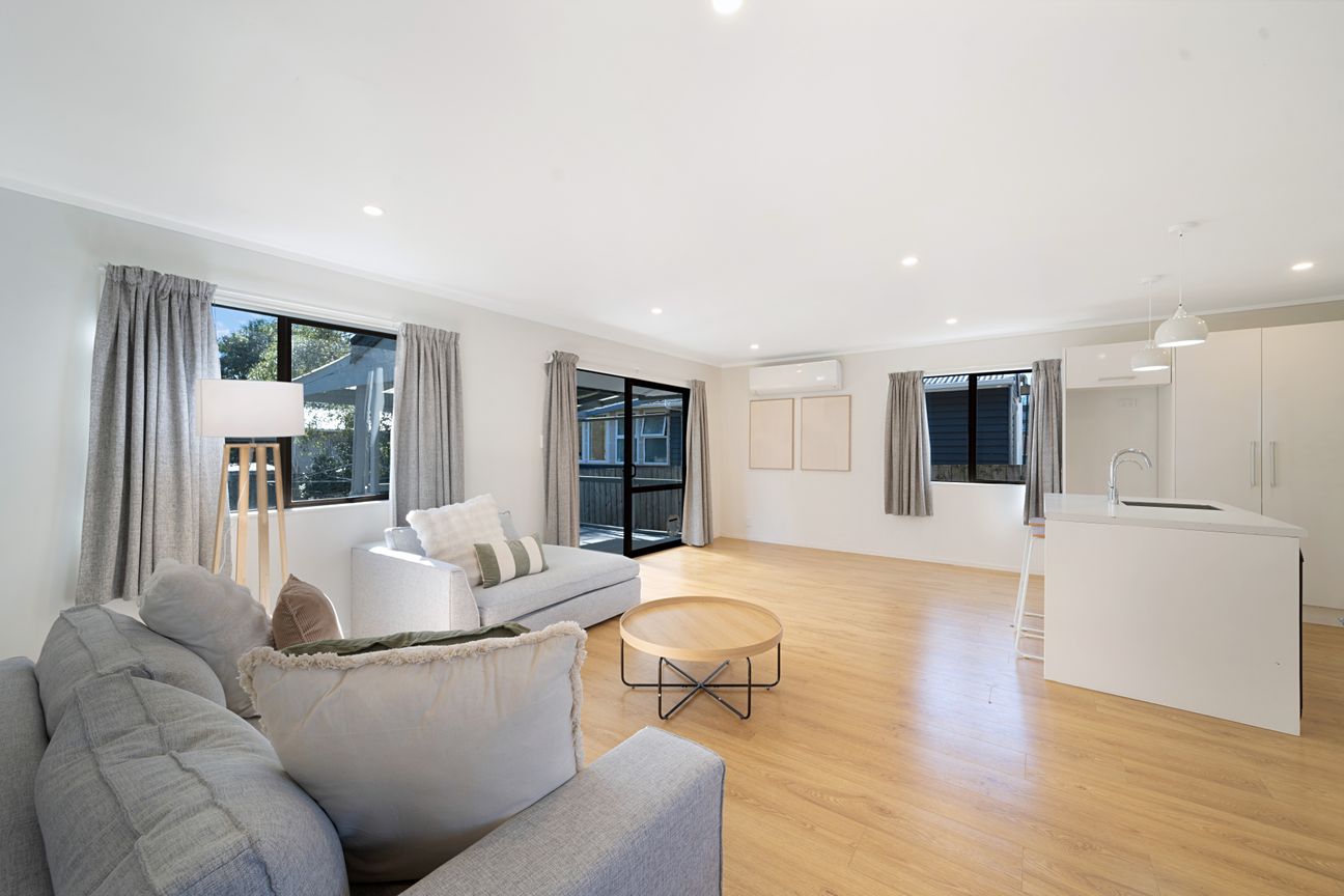 Act Fast- Homes Like This Are Rare! - Aanzicht 3