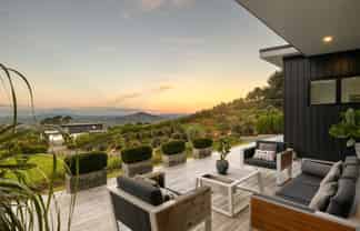 6 Tiwarawara Lane, Pirongia