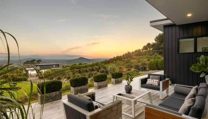 6 Tiwarawara Lane, Pirongia