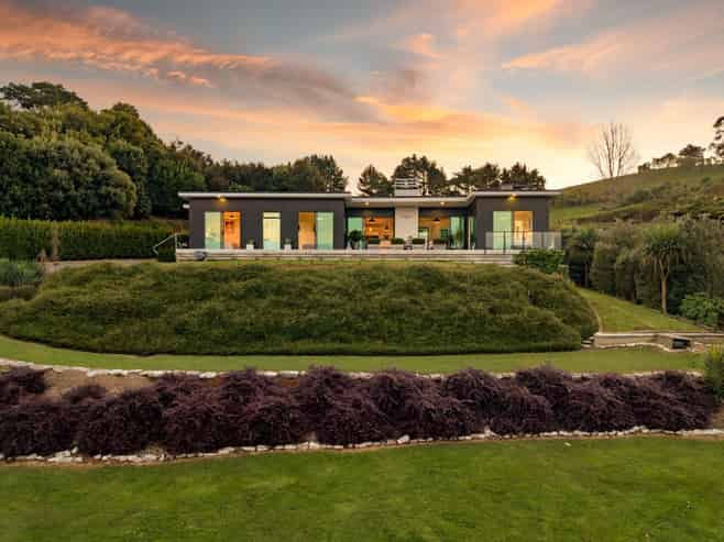 6 Tiwarawara Lane, Pirongia