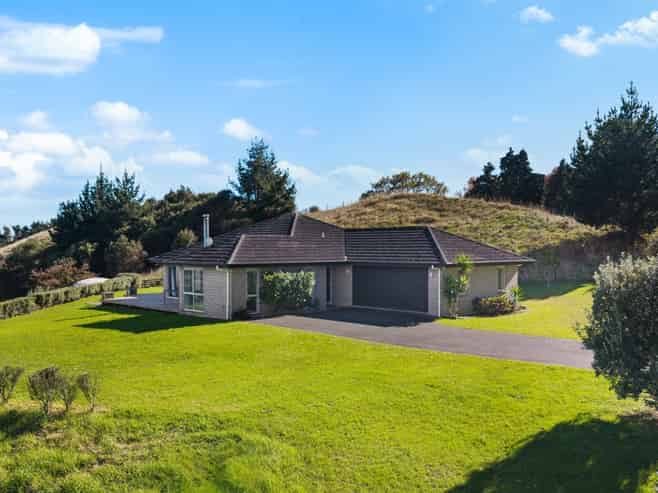 175 Chamberlain Road, Bombay