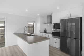 176 Te Okuroa Drive, Papamoa