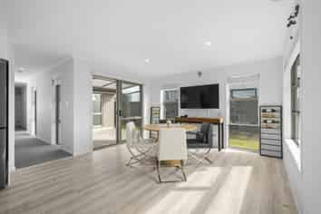 176 Te Okuroa Drive, Papamoa