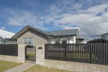 176 Te Okuroa Drive, Papamoa