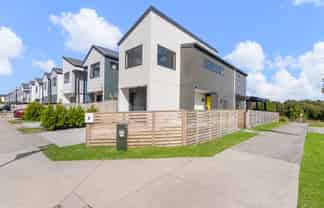 7 John Gray Street, Papakura