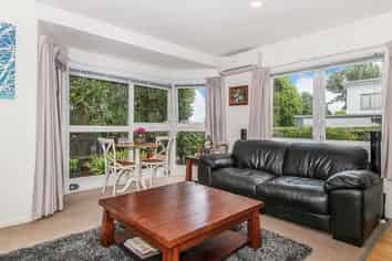1/16 Turama Road , Royal Oak