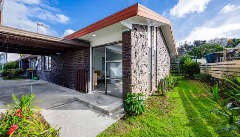 2/29 Trentham Road, Papakura