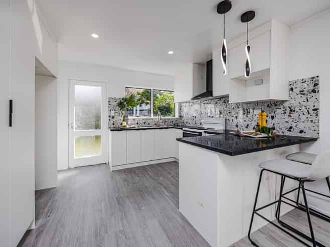 2/29 Trentham Road, Papakura