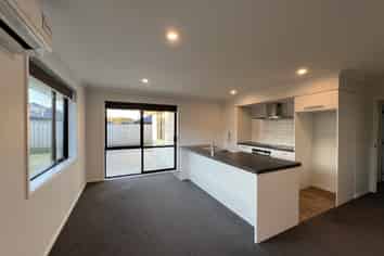 8  Hurrah Way, Lincoln