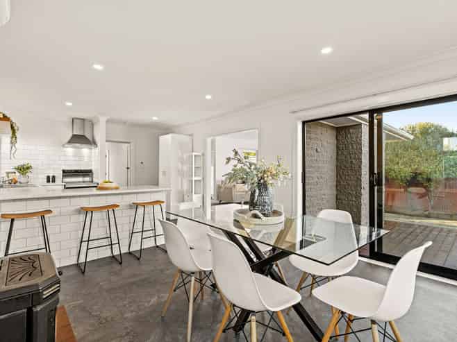 404 Bower Avenue, Parklands