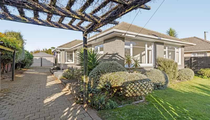 404 Bower Avenue, Parklands