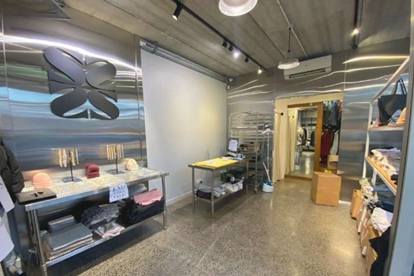 Prominent Retail Premise - Vista 5
