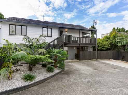 1/150 Bradbury Road, Botany Downs