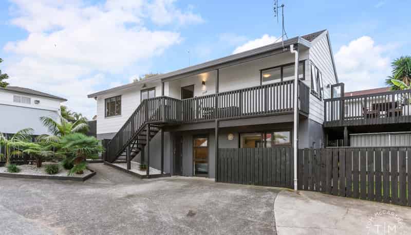 1/150 Bradbury Road, Botany Downs