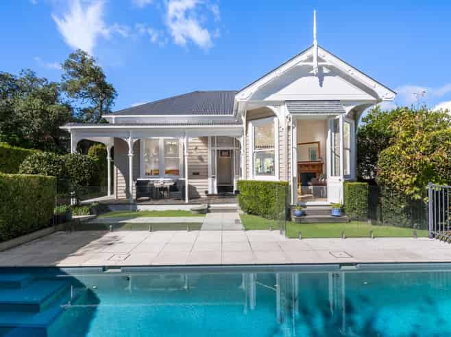 308 Jervois Road, Herne Bay