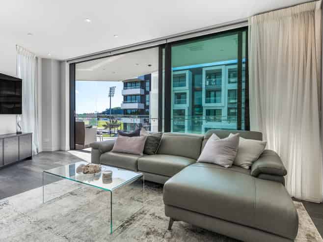 205/223B Green Lane West, Epsom