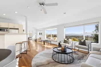 122 The Ridgeway, Stoke