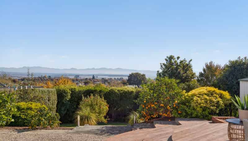 122 The Ridgeway, Stoke