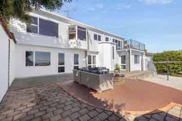 122 The Ridgeway, Stoke