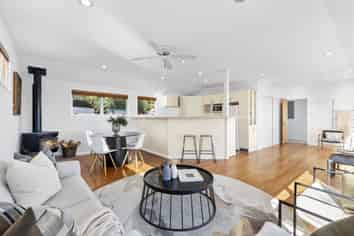 122 The Ridgeway, Stoke