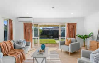 2 Cardigan Bay Place, ADDINGTON