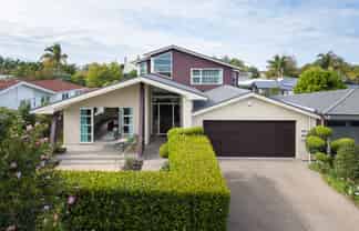 17 Pollock Drive, Chartwell