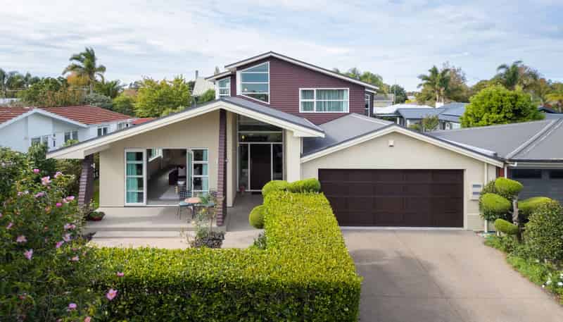 17 Pollock Drive, Chartwell