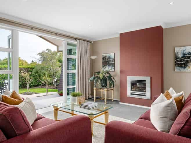 17 Pollock Drive, Chartwell