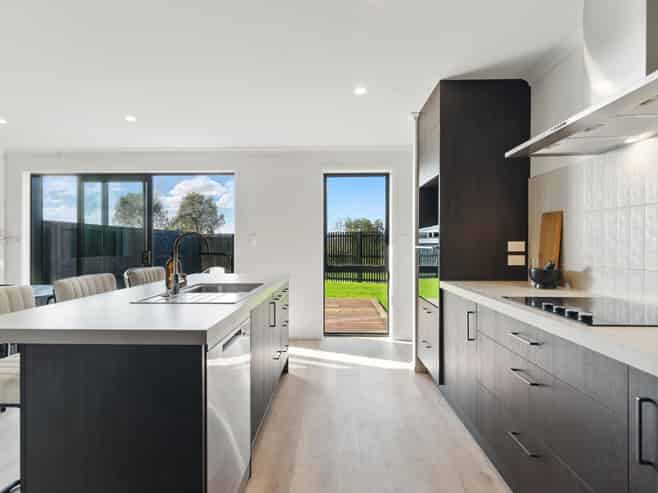 14 Keri Rua Road, Cambridge