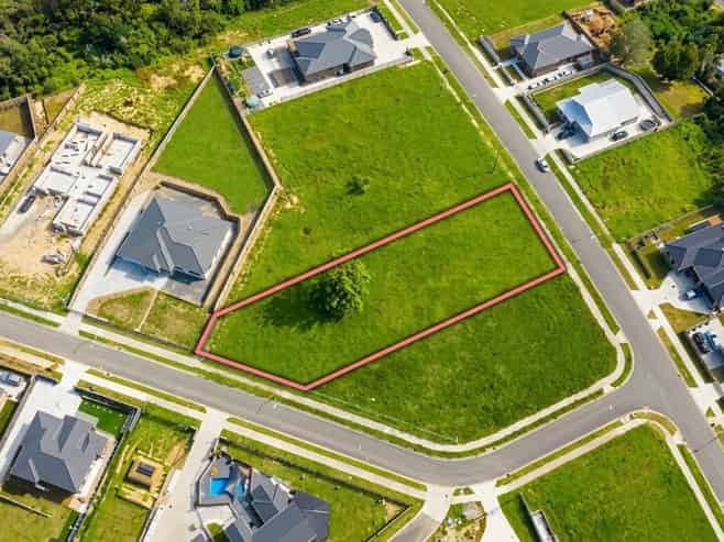 24 Annmarie Avenue, Totara Park