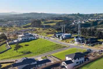 24 Annmarie Avenue, Totara Park