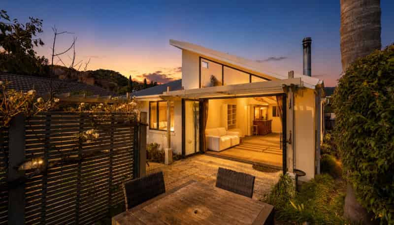 7 Lancewood Way, The Wood