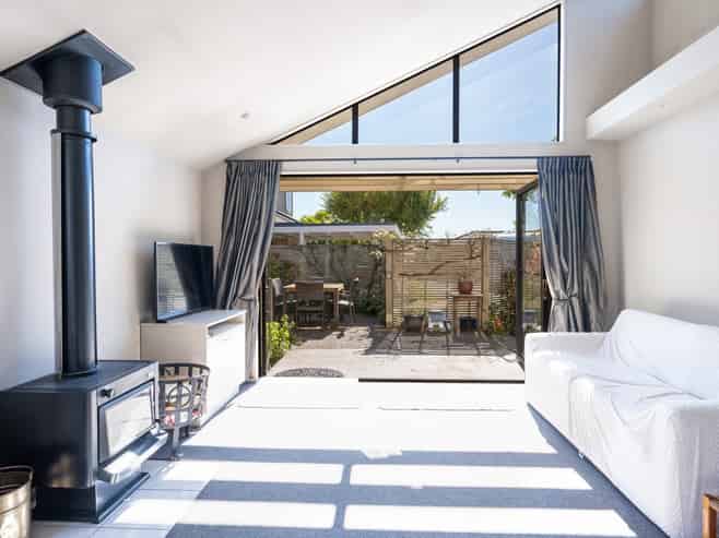 7 Lancewood Way, The Wood