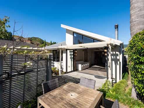 7 Lancewood Way, The Wood