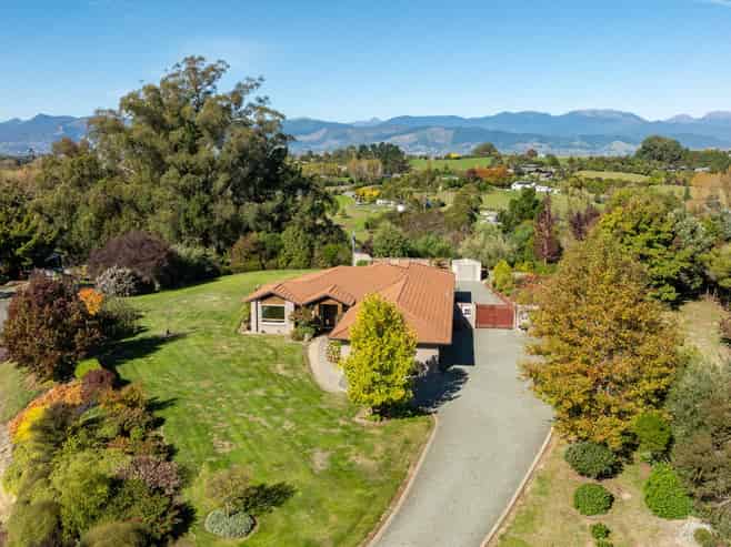 17 Pukeko Lane, Redwood Valley