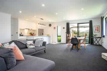 33 Ruru Street, Cambridge