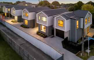 8 Mawney Road, Henderson