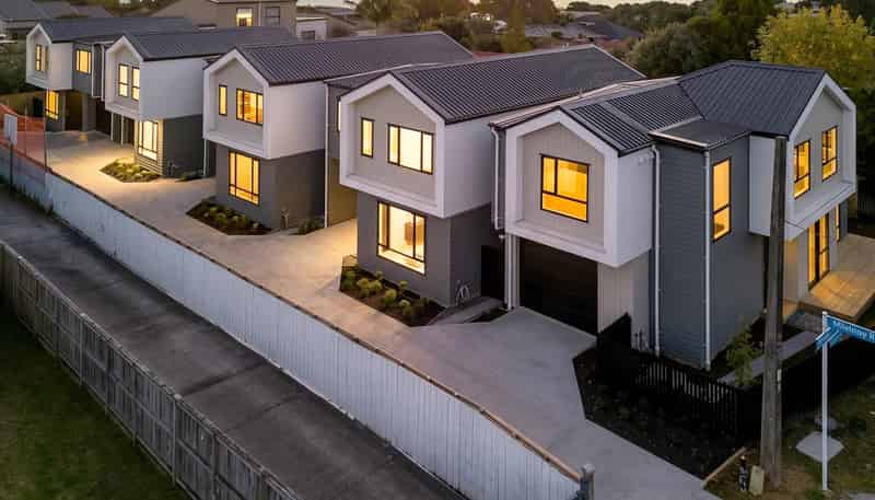 8 Mawney Road, Henderson