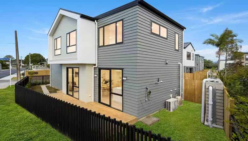 8 Mawney Road, Henderson