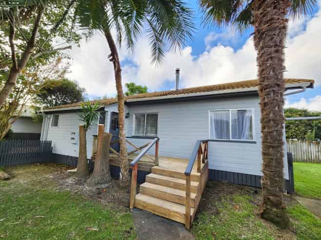 90 Clevedon Road, Papakura