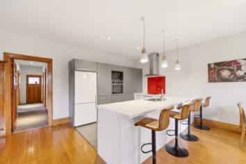24 Birdwood Avenue, Beckenham
